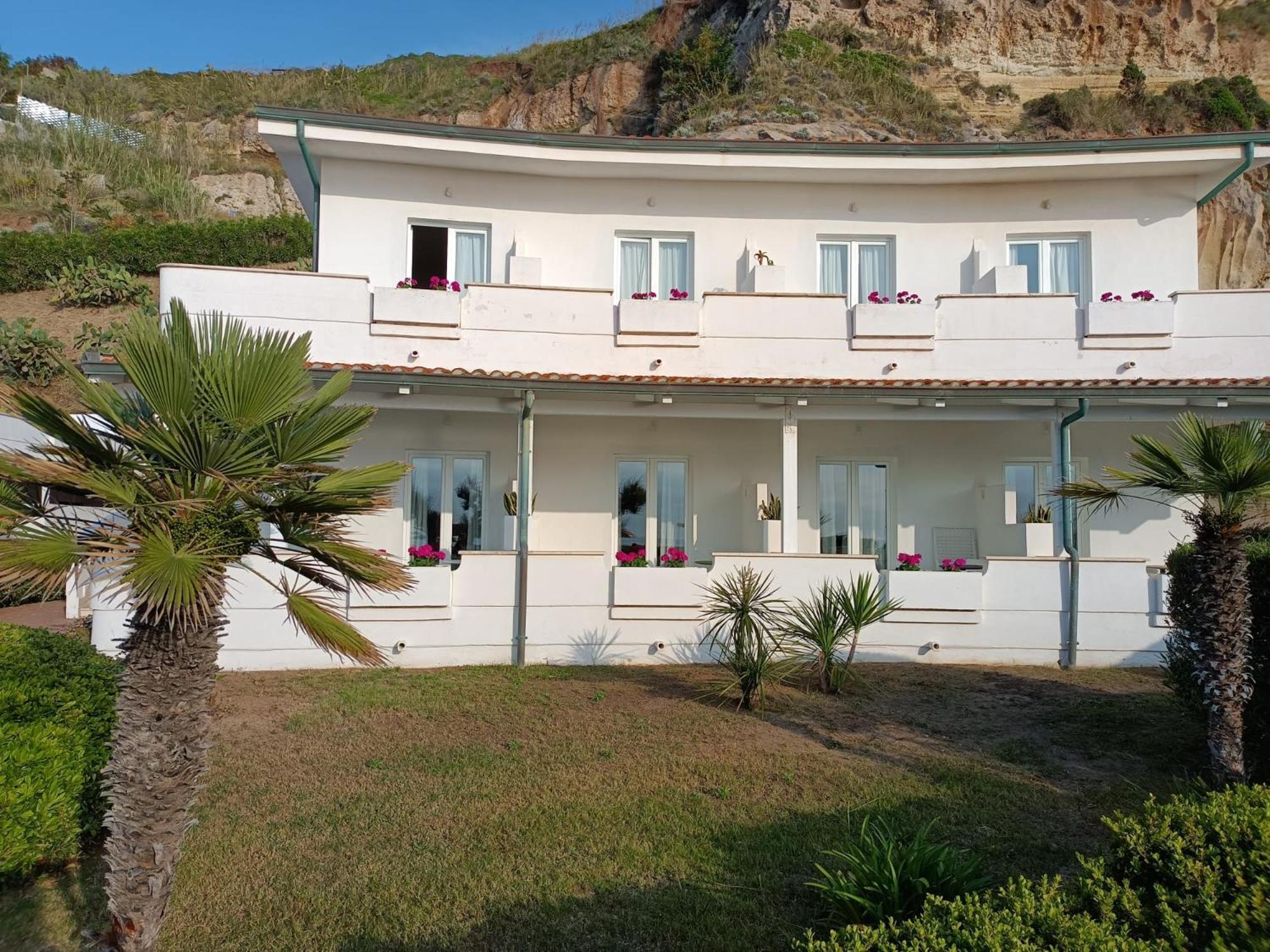 Borgo Di Riaci Beach Resort Santa Domenica  Eksteriør bilde