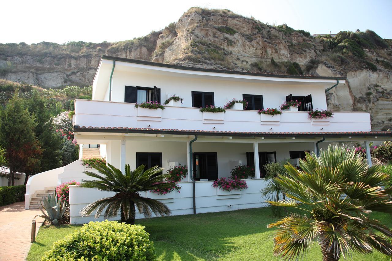 Borgo Di Riaci Beach Resort Santa Domenica  Eksteriør bilde